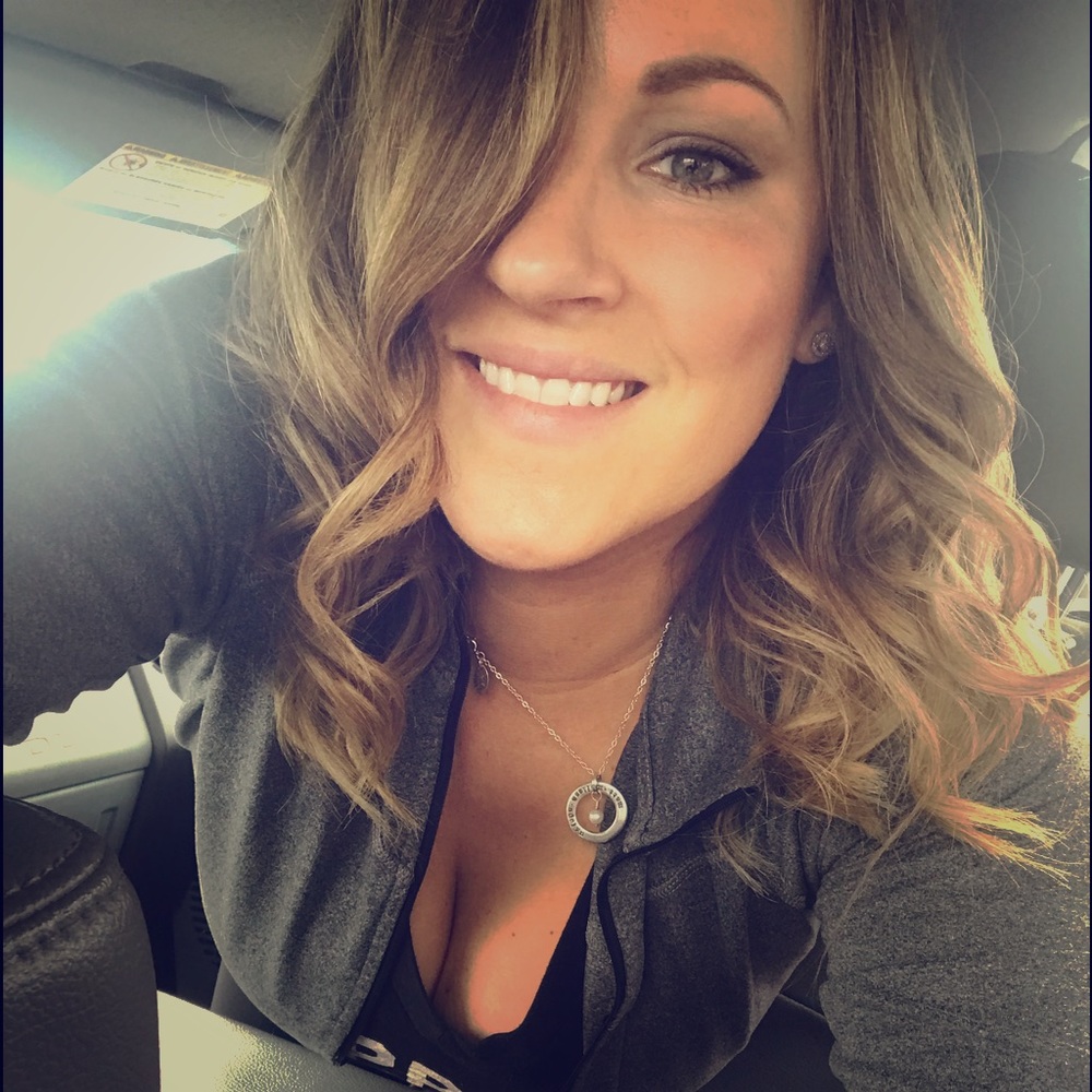 Meet your Posher, Melissa